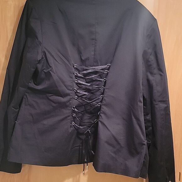 Bruno Magli Elegant Black Blazer Lace Up Back Sz L/XL - Picture 9 of 9